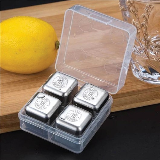 Metal Ice Cube Sets Case Lifestyle 2
